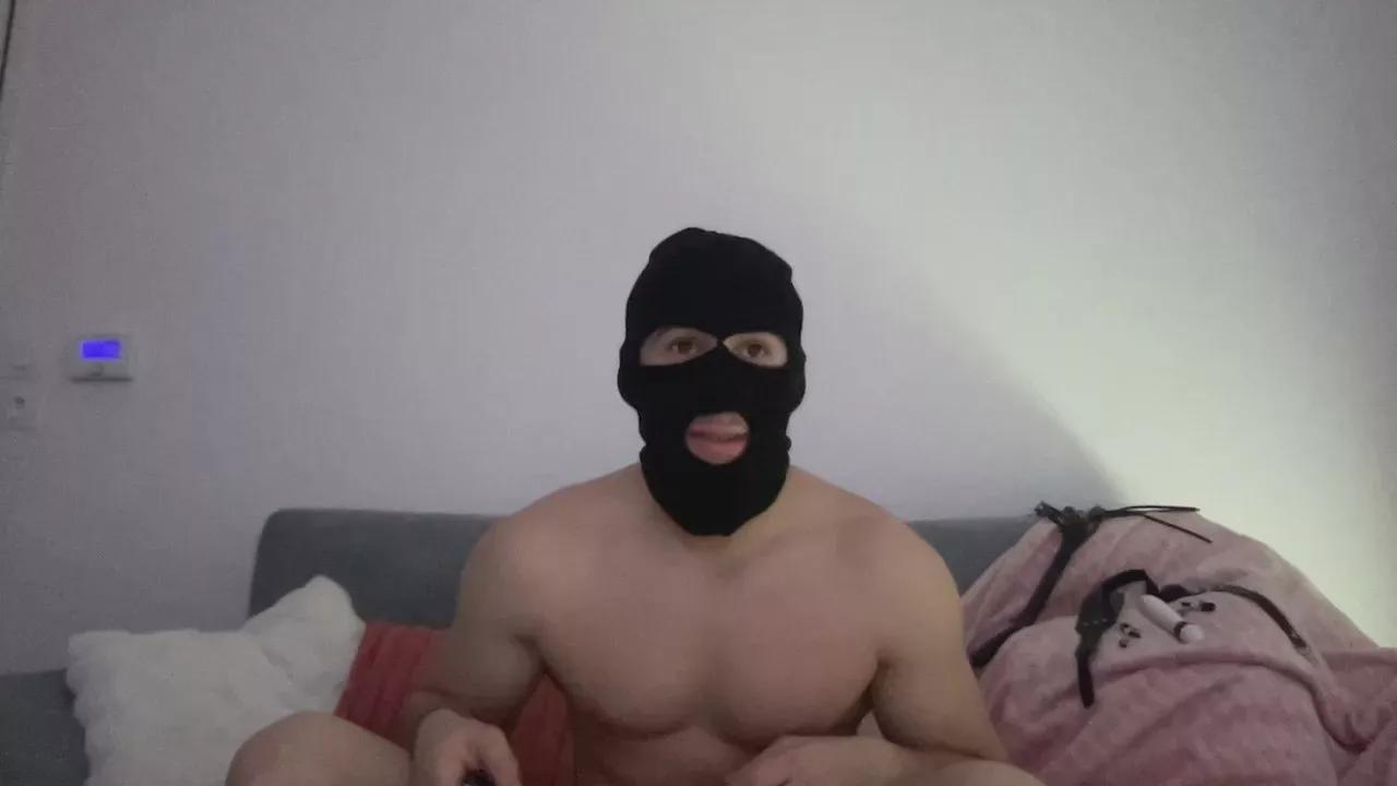 maskey1234 on Cam4 